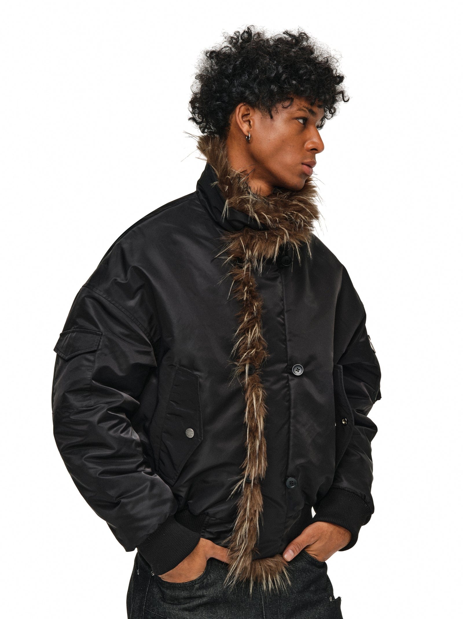 Black / NOV 23 -20:00 JST COMING SOON Faux Fur Collar Jacket