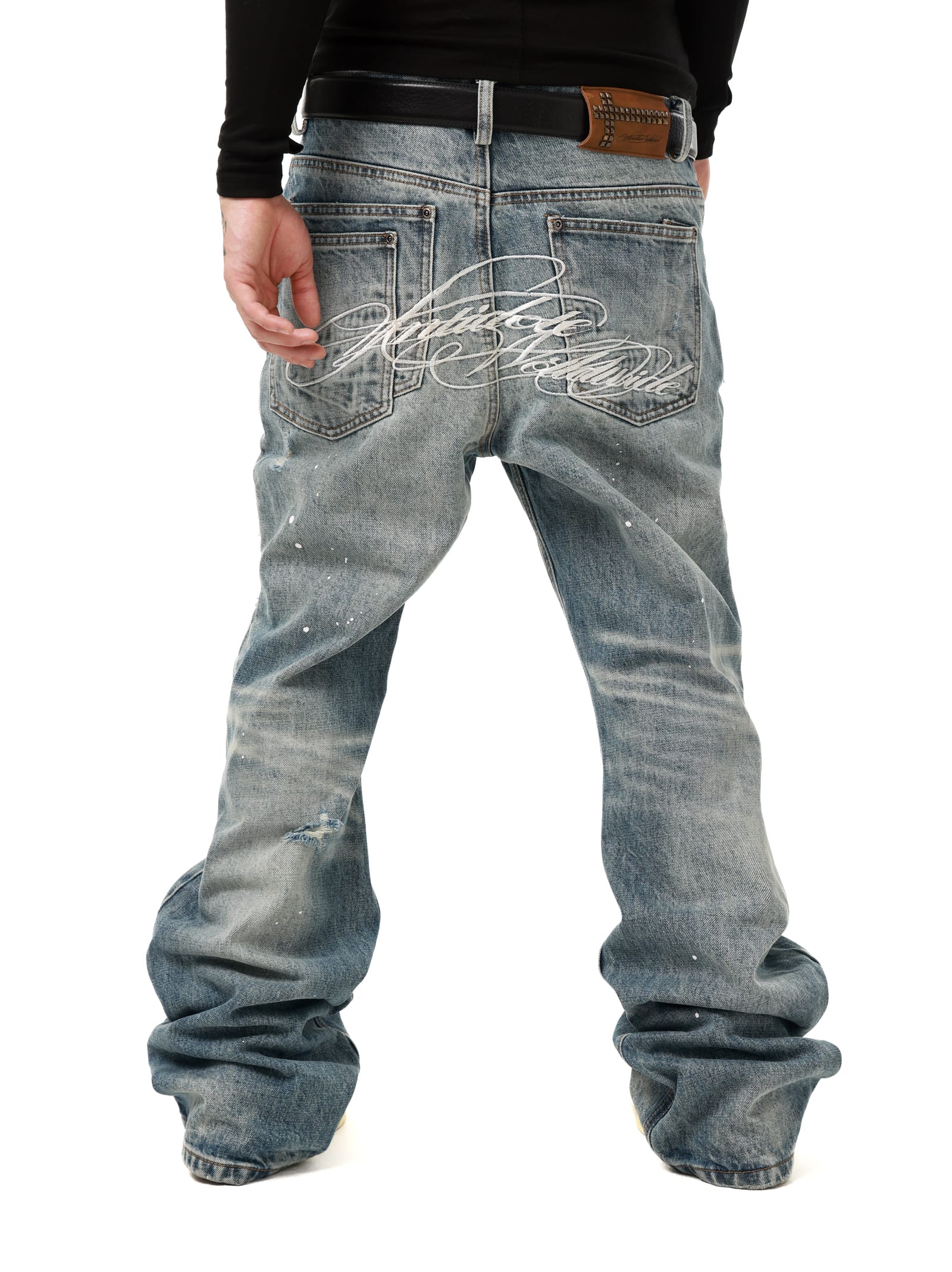 Embroidered Distressed Washed Jeans