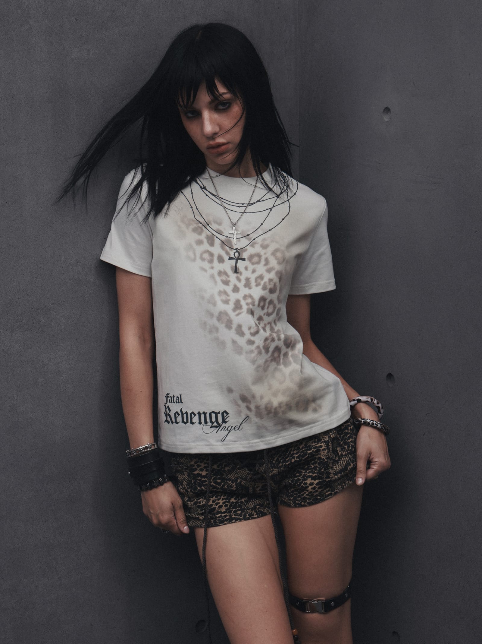 Fatal Revenge Angel Leopard Chain Print Tee