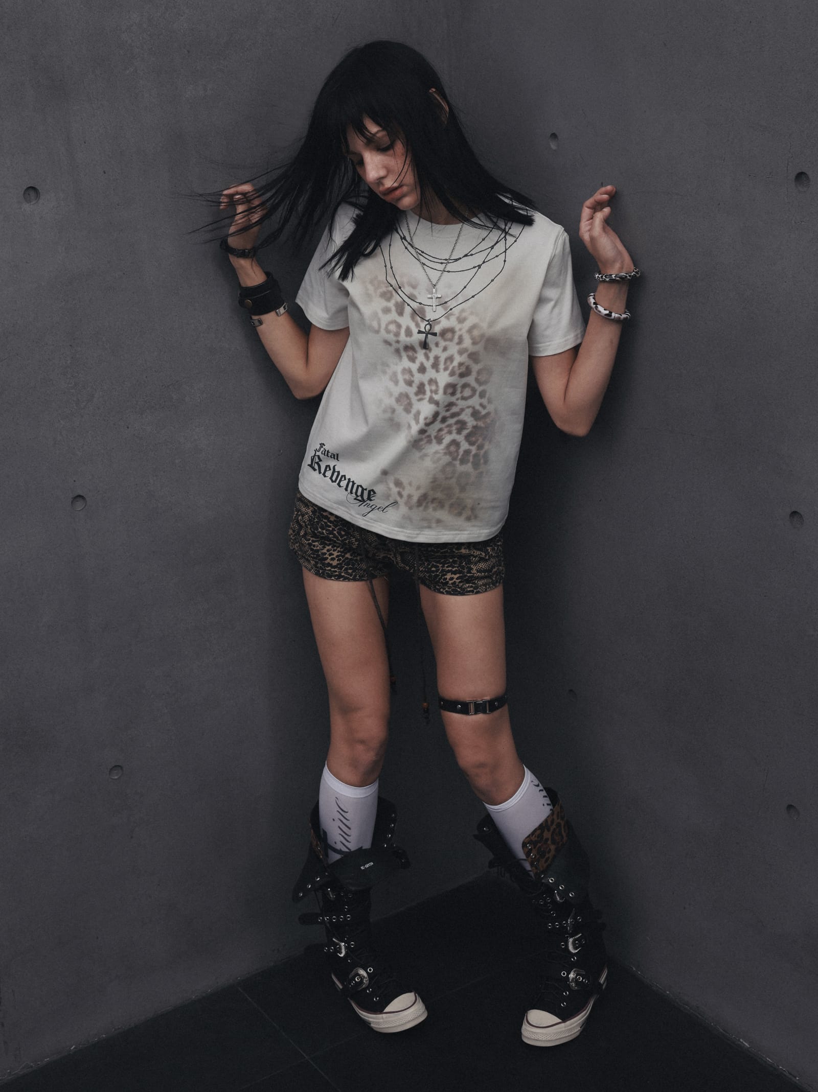 Fatal Revenge Angel Leopard Chain Print Tee